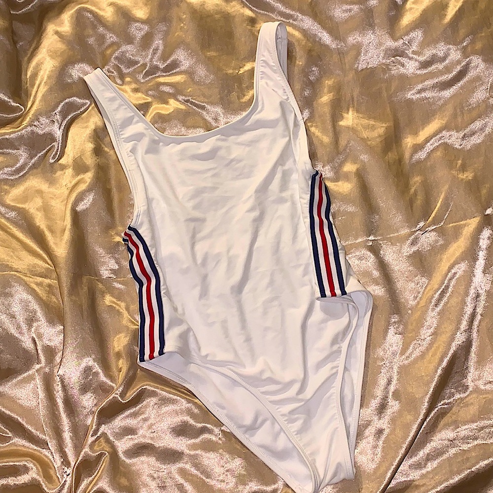 White Swimsuit With Red/Blue Stripes On Side
